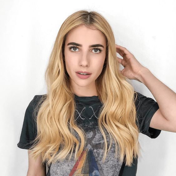 Emma Roberts\' Honey Blonde Transformation - Behindthechair.com