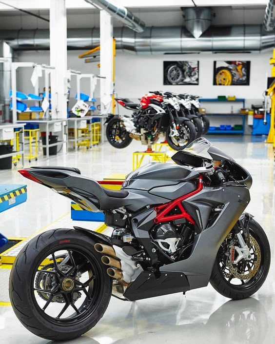 Mv Agusta F3 More