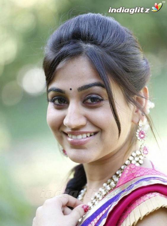 Aksha Pardasany