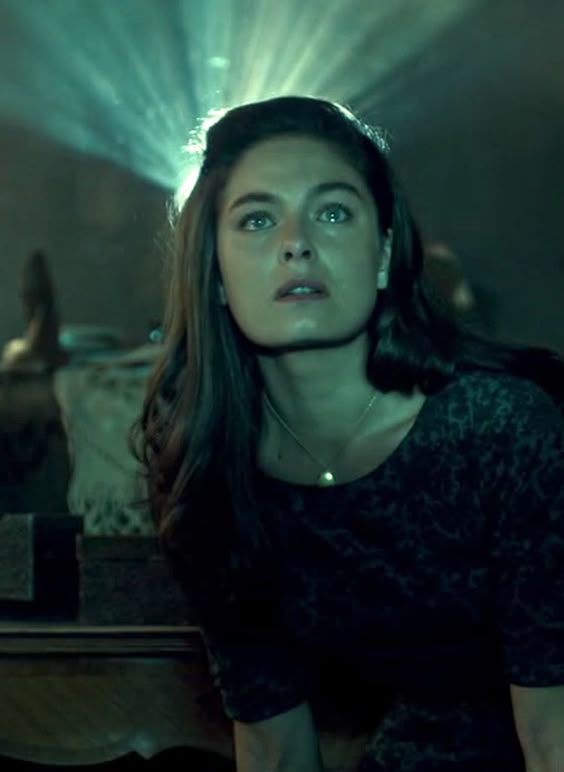 alexa-davalos