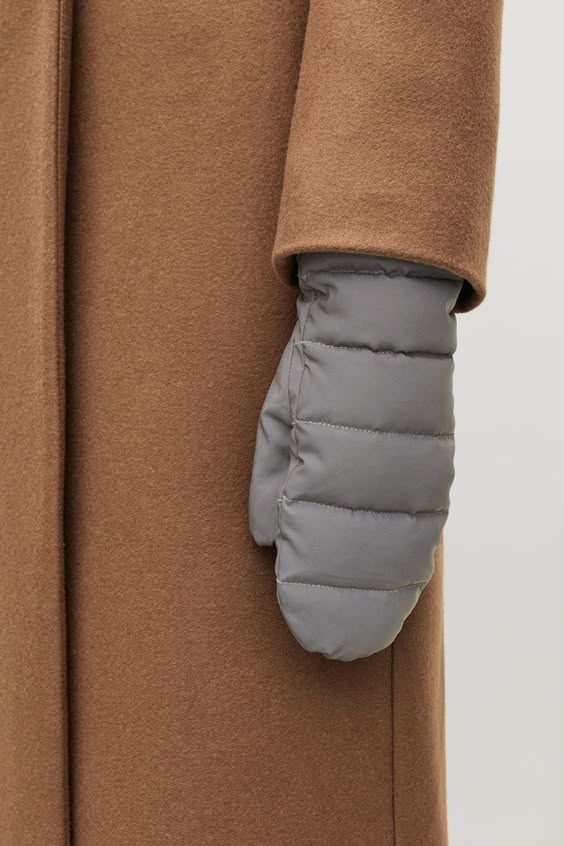 Hats, Scarves & Gloves - Women - COS US