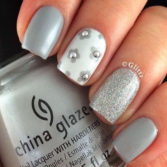 diseños de uñas plateadas y con glitter diseños de uñas plateadas y con glitter