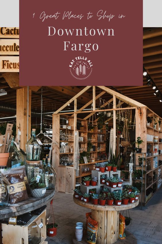The ultimate guide to shopping in Downtown Fargo. Great places to get womens clothing, plants and homegoods, local handmade goods, and more! Cute boutiques and stores in Fargo. Great places to shop for womens clothing. | Homegoods in Fargo | Fargo local shopping | Fargo travel guide | Womens clothing downtown Fargo | Cute boutiques in Fargo