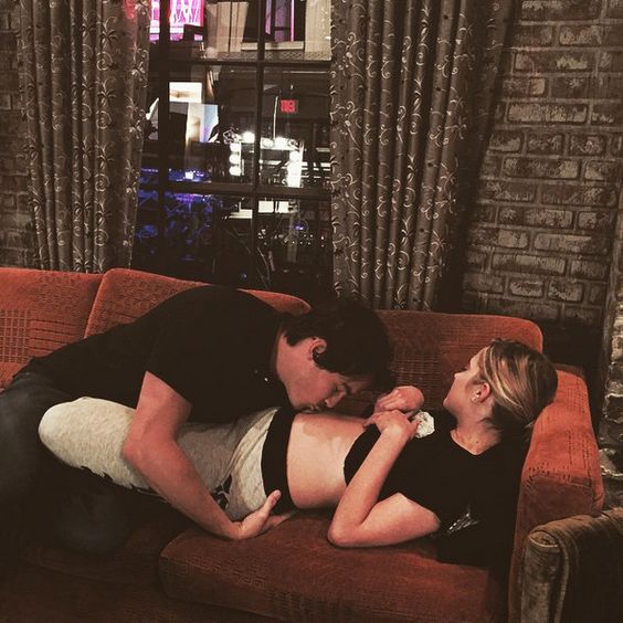 Ashley Benson\'s Baby Bump Picture Causes a Fan Frenzy on Twitter—Wait, Baby Bump?! - E! Online