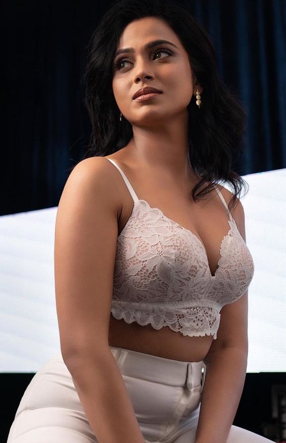 சினேகா