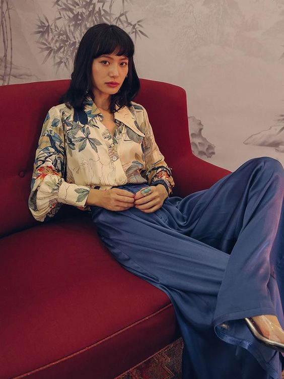 Floral Lantern Sleeve Shirt
