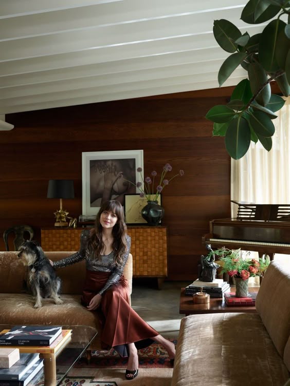 dakota-johnson