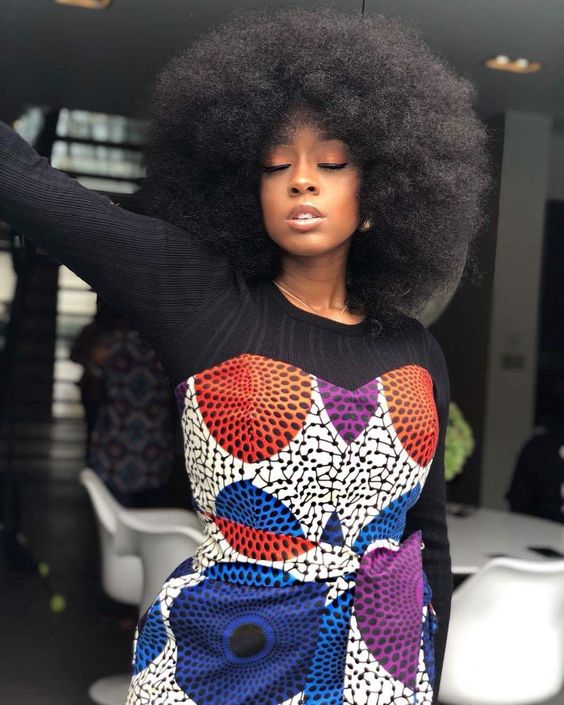 Afro hair goals on Imani 😍😍👸🏿 Modelled by @imanievans_ • • • • • Shoot for @Grass_Fields Make up by @DeeBeauteByDolly .............. #afrohair #afro #ZenMagAfrica #african #ZenMagazine #afrolove #afrohairstyles #afrohaircommunity #afrohairdaily #afrohairdontcare #imanievans