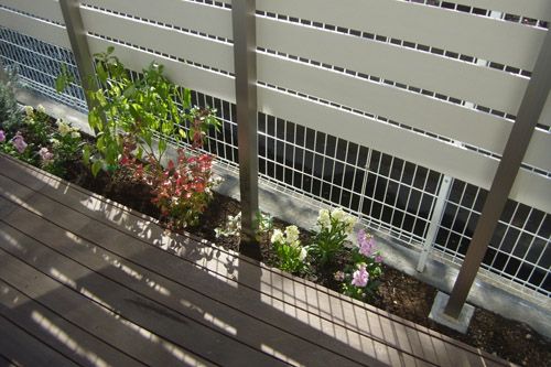 目隠しフェンスと植物コーディネート お庭のデザイン リフォーム グリーンケア 横浜 川崎 裏庭のフェンス 素朴なフェンス フェンスのデザイン 目隠しフェンスと植物コーディネート お庭のデザイン リフォーム グリーンケア 横浜 川崎 裏庭のフェンス 素朴なフェンス フェンスのデザイン