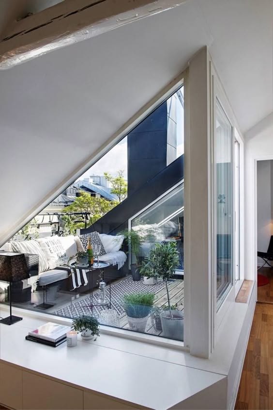 Aménagement toit terrasse moderne u2013 22 idées magnifiques à piquer - dachfenster balkon cabrio interieur Aménagement toit terrasse moderne u2013 22 idées magnifiques à piquer - dachfenster balkon cabrio interieur