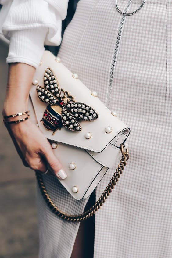 Lovely Shoe For This Fall Outfit. Definitely Must Have One.