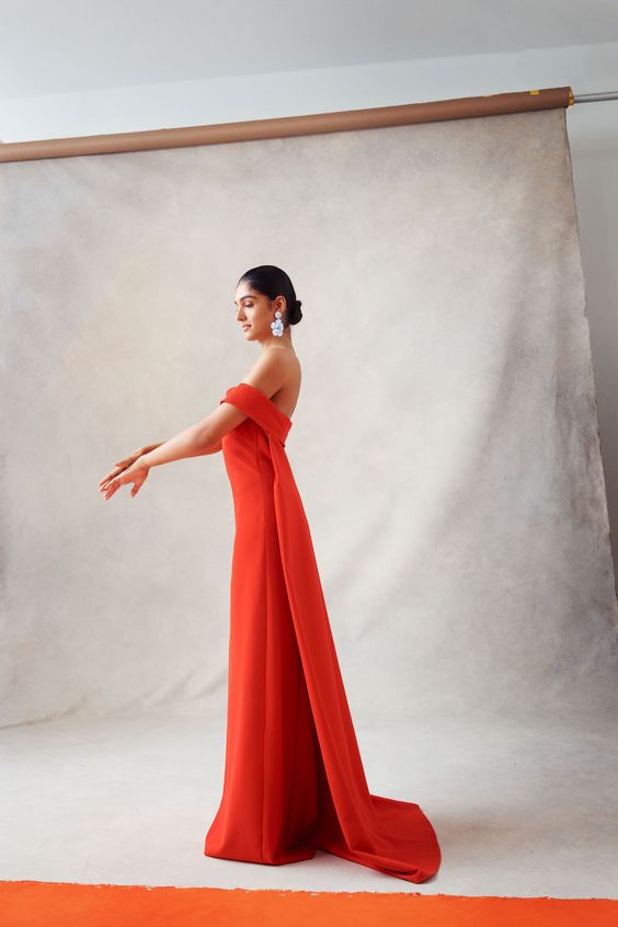 Sachin & Babi Spring 2019 Ready-to-Wear Fashion Show Collection: See the complete Sachin & Babi Spring 2019 Ready-to-Wear collection. Look 15