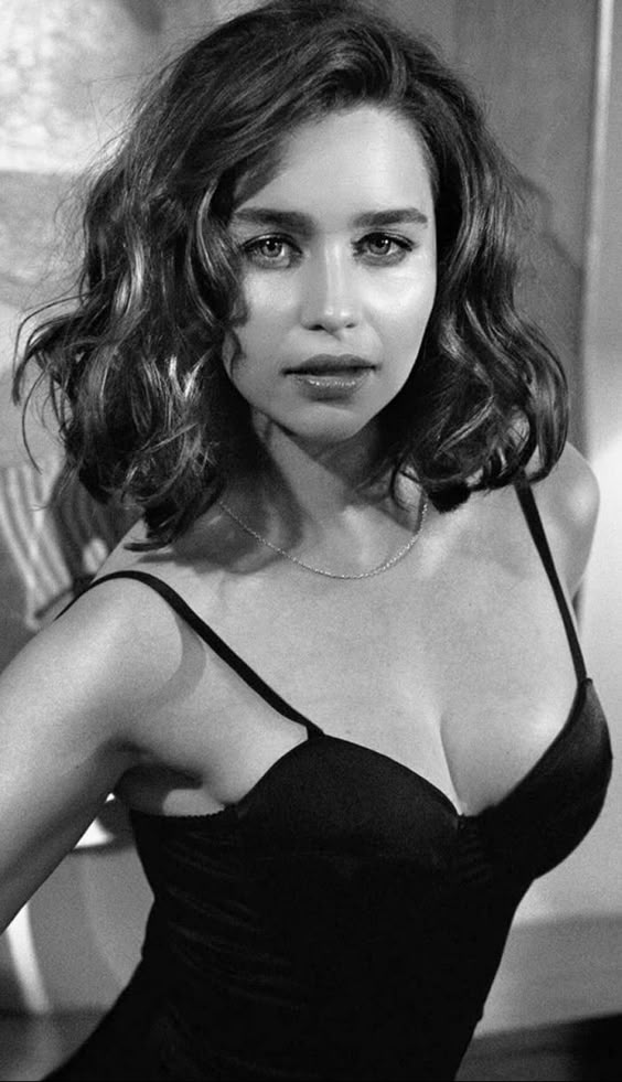 Emilia Clarke - Girl