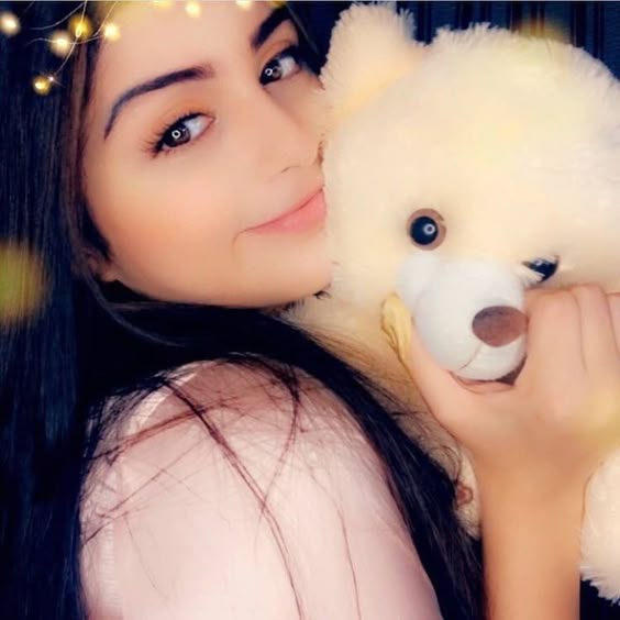 Follow Hajirkhan777 In 2020 Cute Girl Poses Cool Girl Pictures Teenage Girl Photography