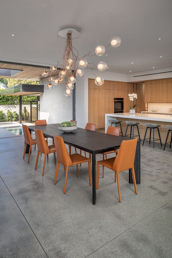 This Modern California House Creates An Indoor / Outdoor Lifestyle