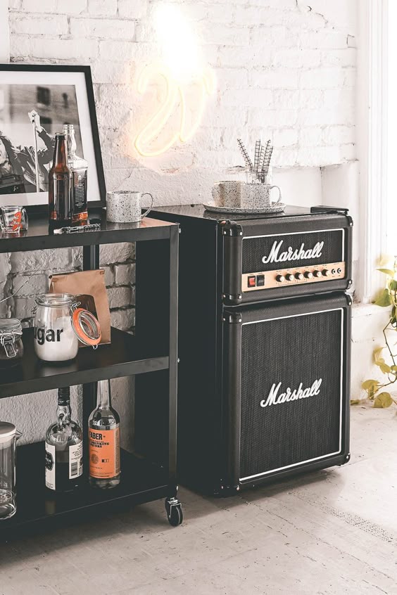 De Marshall Mini Fridge, rock it cool