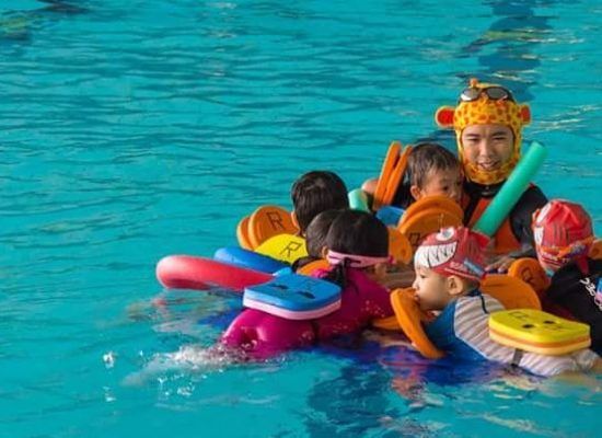 Looking For Private Swim Class And Lessons At Swimmerse We Provide The Best Swimming Class And Lessons For A Swimming Classes Swim Lessons Singapore Swimming