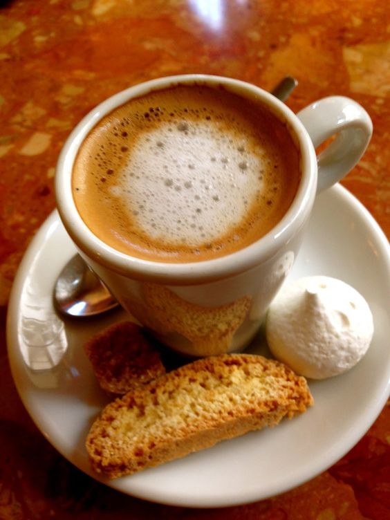 Focus On Paris: Un cafΓ© noisette