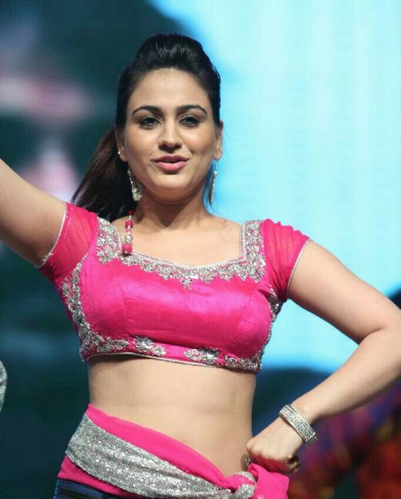 Aksha Pardasany