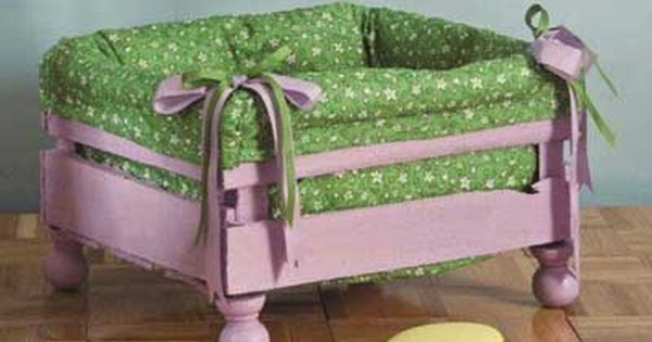 20 Ideas Para Decorar Cajas De Madera Recicladas Cama Para Mascotas Cajas Recicladas Caja De Fresas Decorada
