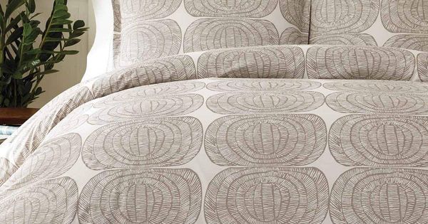 Master Bedroom | Duvet Marimekko Mehilaispesa Metallic Taupe
