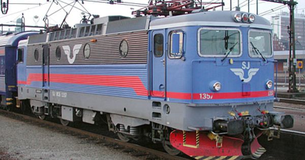 Pin By Misenka Balazs On Trains In 2021 Train Electric Locomotive Locomotive