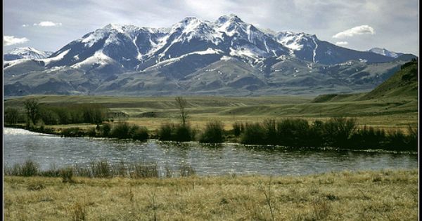 Ruby Valley Montana Just What The Doctor Ordered As Your Next Relaxing Retreat In 2020 Montana Getaway Visit Montana Montana