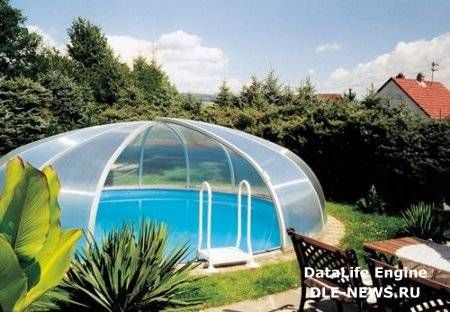 Indoor Swimming Pools And Pool Enclosures Add Luxury To House Designs Swimming Pools Indoor Swimming Pools Pool Enclosures