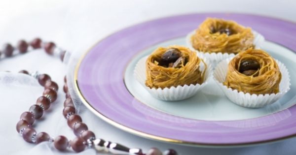 طريقة عمل حلويات عش البلبل Recipe Desserts Arabic Sweets Sweets