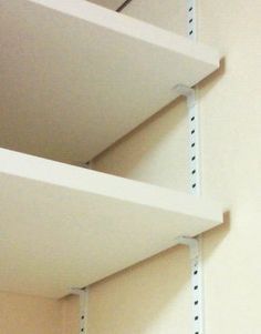 楽天市場 Diy 日曜大工で 便利 安心 快適 生活 棚を作ろう のコーナー 棚受レール ダボレール ダボ柱 棚受け爪ホワイト塗装 ノナカ金物店 インテリア 収納 棚受け コーナー 棚 楽天市場 Diy 日曜大工で 便利 安心 快適 生活 棚を作ろう のコーナー 棚受レール ダボレール ダボ柱 棚受け爪ホワイト塗装 ノナカ金物店 インテリア 収納 棚受け コーナー 棚