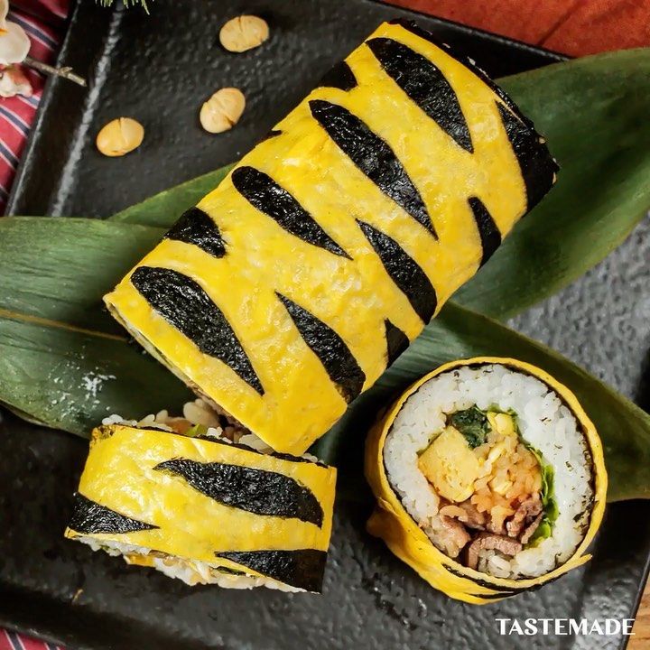 Tastemadejapan 鬼のパンツは良いパンツ トラ柄恵方巻き 材料 のり 適量 ご飯 250g 焼肉 50g 卵焼き 2切れ もやしナムル 30g Ciaonihon Cooking Dining Tastemade Japan Sushi Food Tastemadejapan 鬼のパンツは良いパンツ トラ柄恵方巻き 材料 のり 適量 ご飯 250g 焼肉 50g 卵焼き 2切れ もやしナムル 30g Ciaonihon Cooking Dining Tastemade Japan Sushi Food