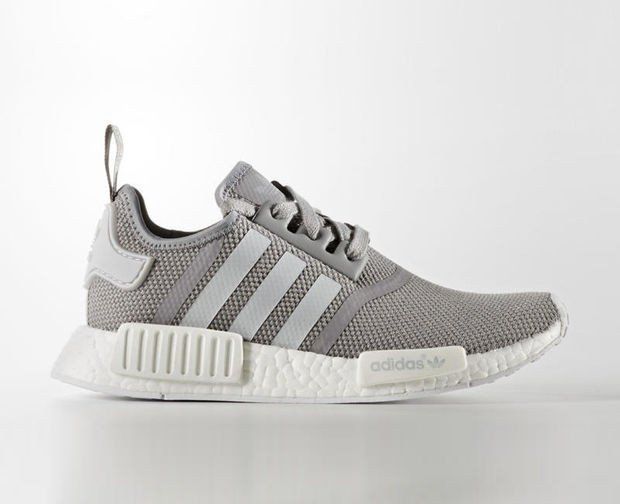 trendsetter adidas donne facendo sport casual scarpe. trendsetter adidas donne facendo sport casual scarpe.