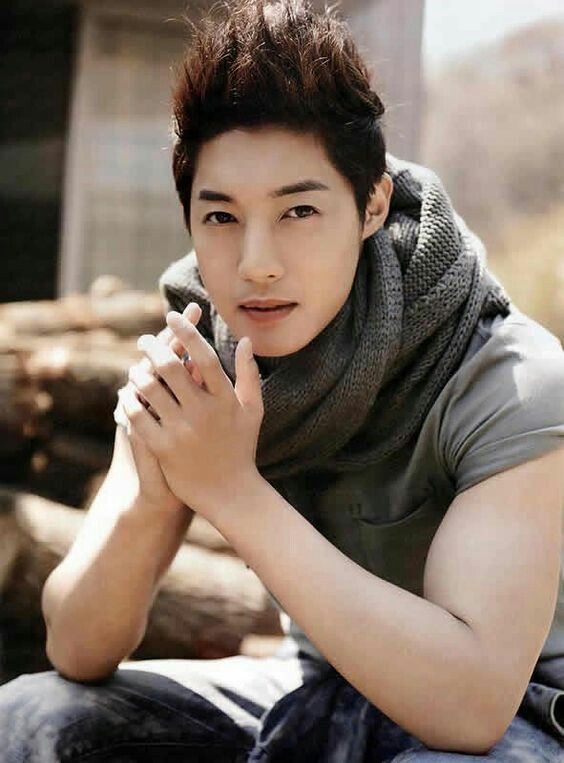 pin en kim hyun joong pin en kim hyun joong