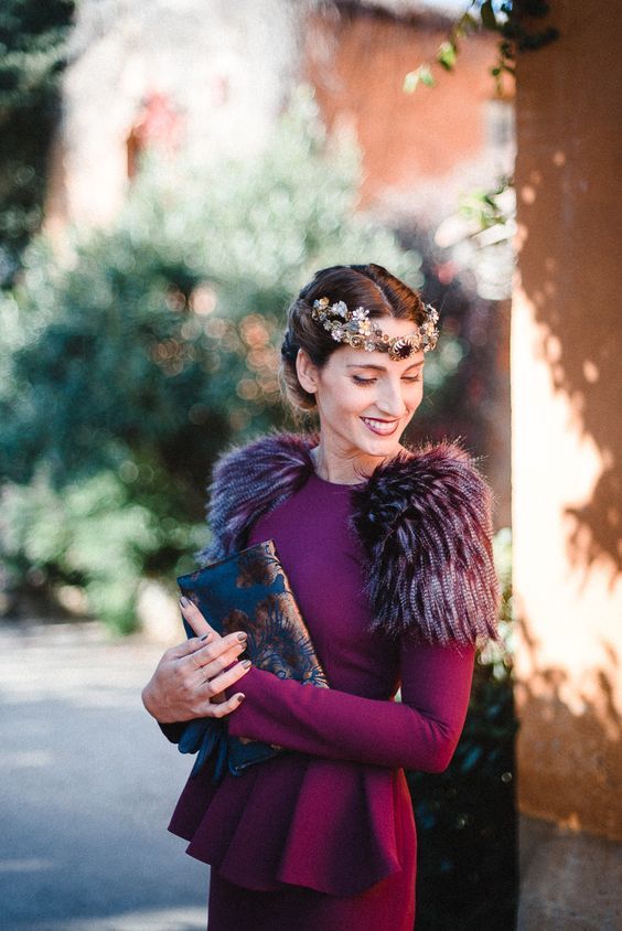 10 opciones para ir abrigada a una boda en época de frío | vestidos