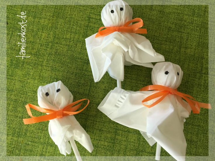 Bilden Sie Geistlutscher als Süßigkeit für Halloween Bilden Sie Geistlutscher als Süßigkeit für Halloween