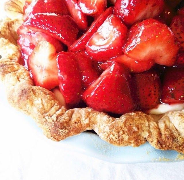 Euna Maes Strawberry Cake Euna Maes Strawberry Cake