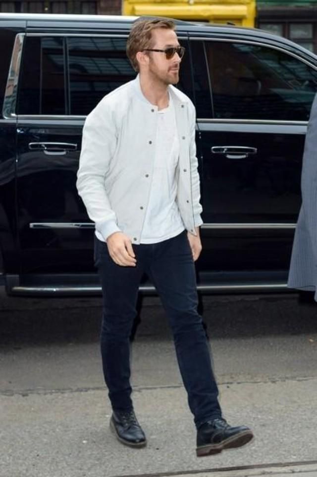 Ryan Steps Out Of His Car With A Pair Of Black Dr Martens 1460 Boots And Persol Sunglasses Mens Fashion Suits Casual Men Shirt Style Ryan Gosling Style