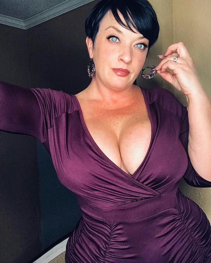 Pin On Busty