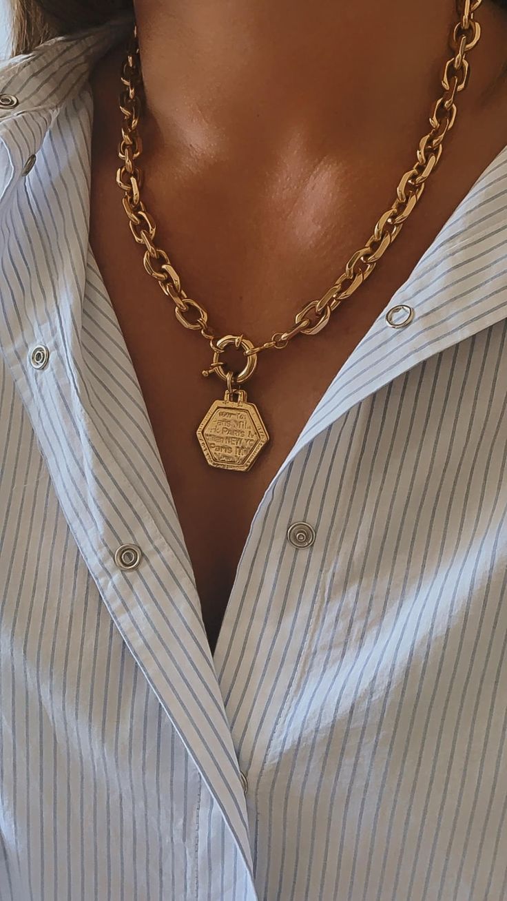 Chunky coin necklace deals