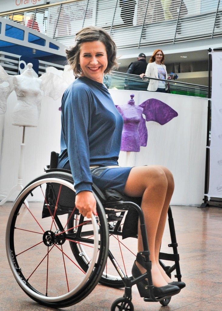 dating with spinal cord injury Your spinal cord is a big bundle of nerves that runs down the middle of your back it carries signals from your brain to the rest of your body and from your body to your brain. dating with spinal cord injury Your spinal cord is a big bundle of nerves that runs down the middle of your back it carries signals from your brain to the rest of your body and from your body to your brain.