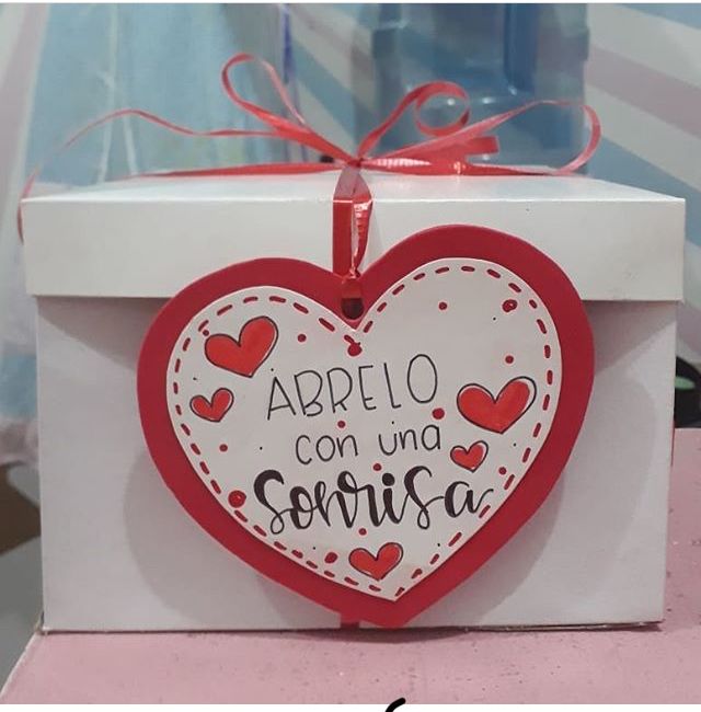 Pin De Marta Soto En Bolsas Para Regalo Hacer Cajas De Regalo Cajas De Regalo Decoradas Cajas De Regalo