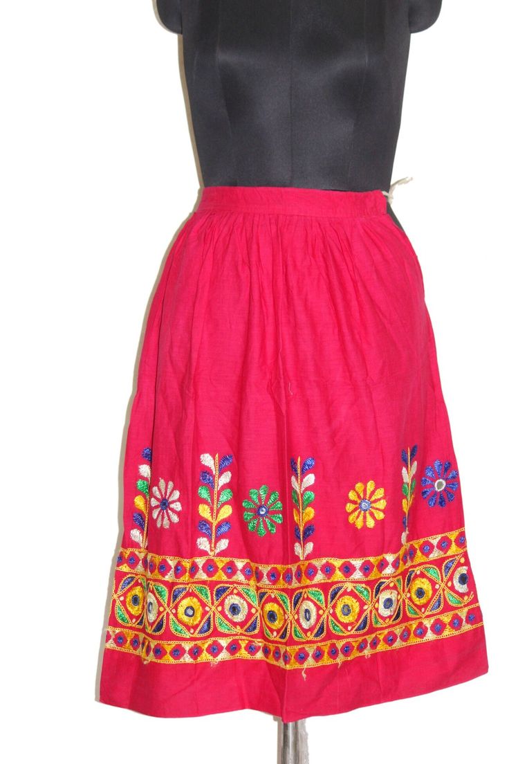 Vintage Old BANJARA Rare Gujarati Rabari Kuchi Gypsy Hippie Tribal Rajasthan Bohemian Hand Embroiderd Belly Dancing 1960/'s Skirt And Choli