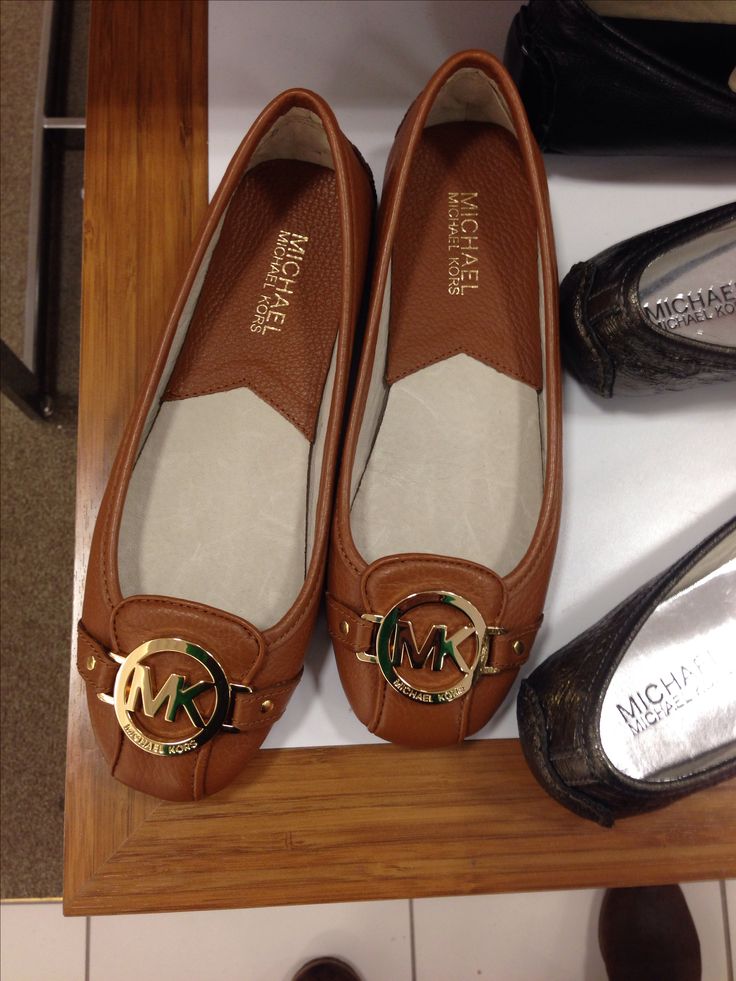 Michael Kors flats - Belk | Handbags michael kors, Michael kors flats, Michael  kors bag