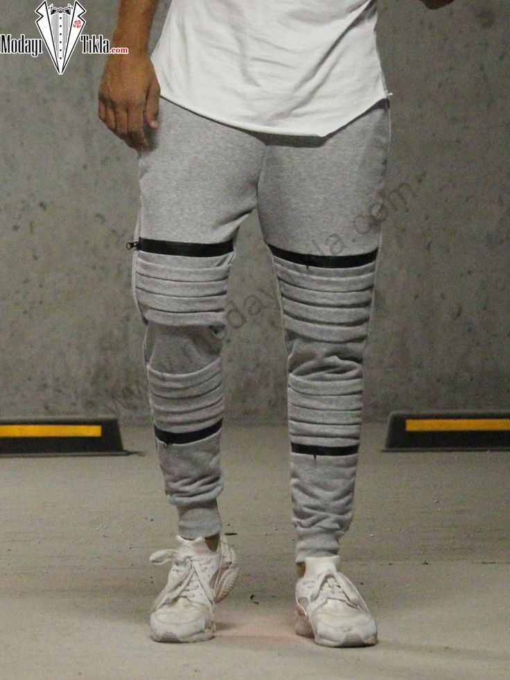 Gri Dizleri Fermuarli Esofman Mens Outfits Pants Outfit Men Menswear Gri Dizleri Fermuarli Esofman Mens Outfits Pants Outfit Men Menswear