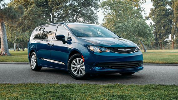 2014 Dodge Caravan Sxt Is This Summer S Must Have Roadtrip Vehicle