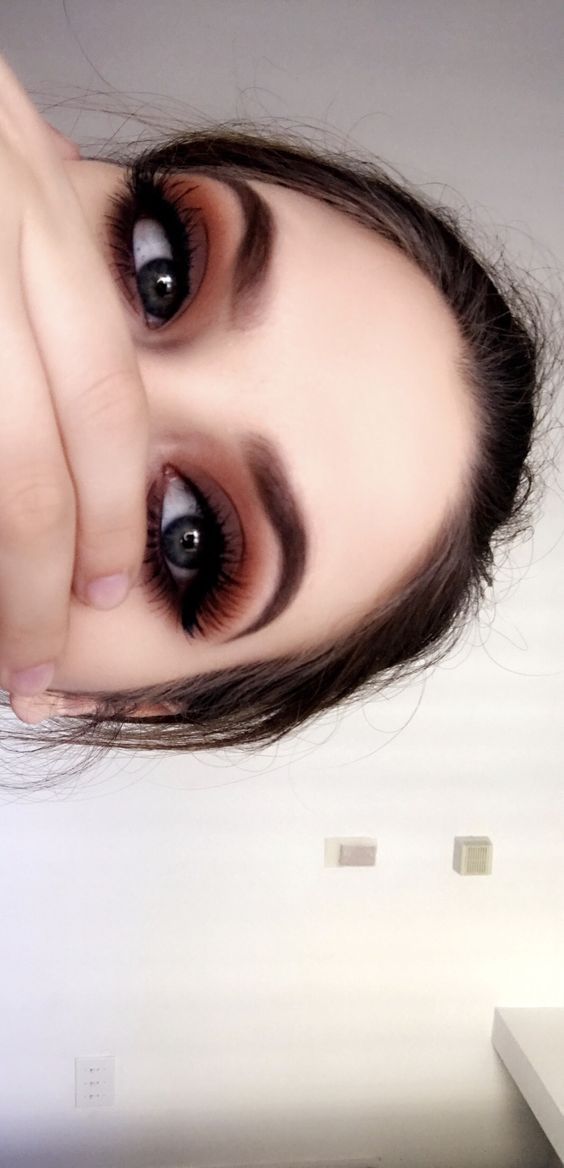 Trying to pick a fall palette? Here’s the best eye makeup for your zodiac si…