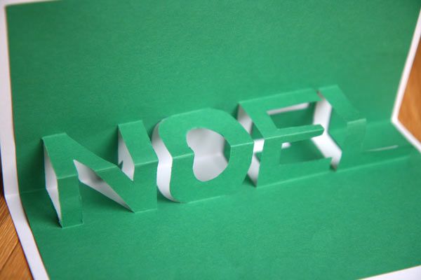 Une carte noël pop-up