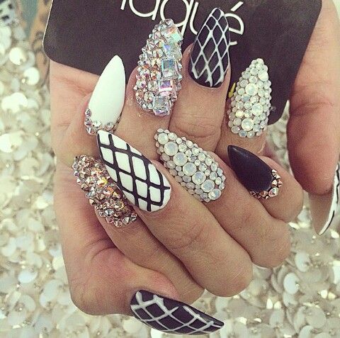225 Best Μέρη για να επισκεφτώ Images On Pinterest Make Up Matte black & white, Fishnet design, & lots of Rhinestones - 225 Best Μέρη για να επισκεφτώ Images On Pinterest Make Up