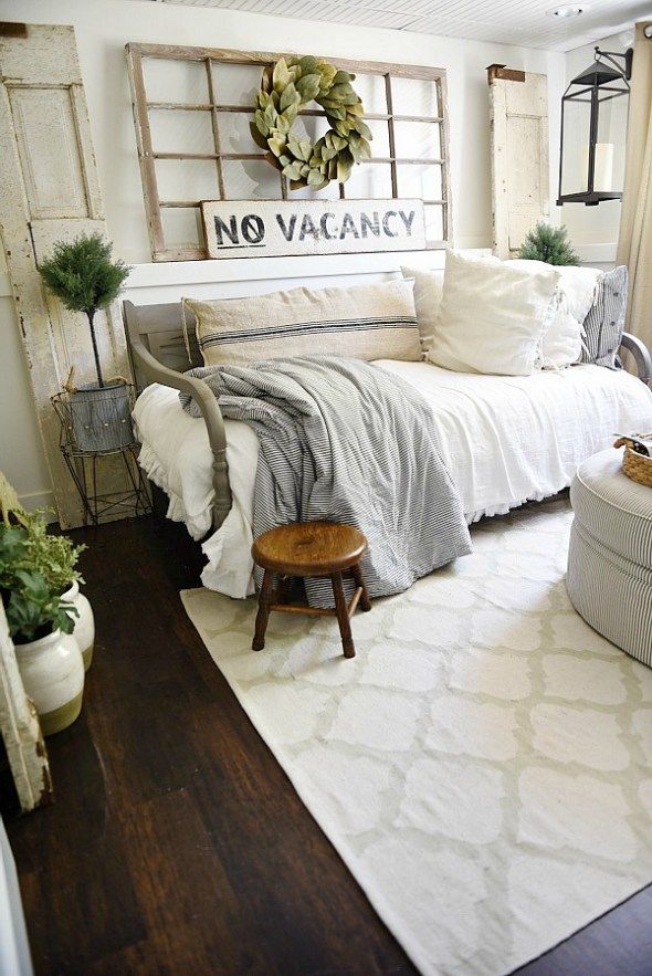 Interior Pinterest Guest Bedrooms best 25 guest bedroom home office ideas on pinterest spare room farmhouse makeover