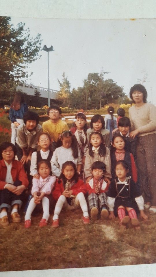 어릴적에 있는 박은숙님의 핀